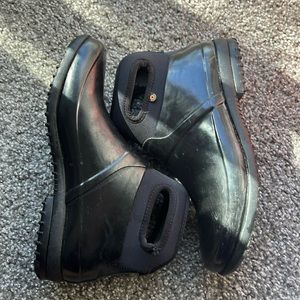 Black Ankle Bogs